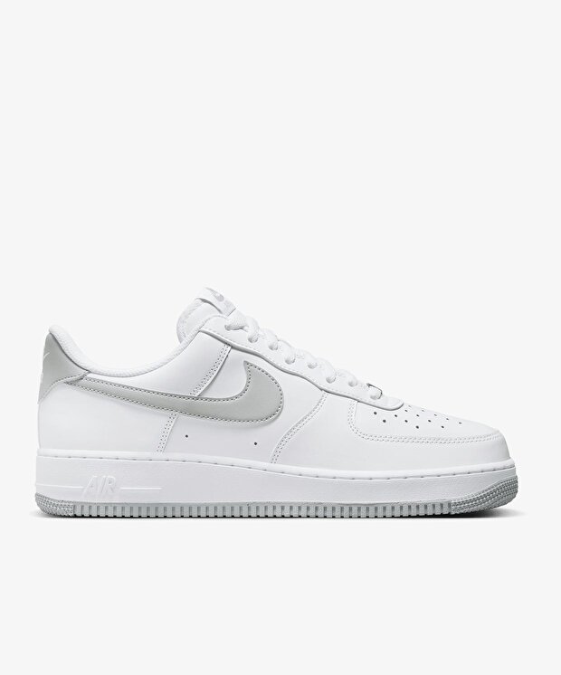 Nike Air Force 1 ’07