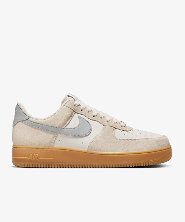 Nike Air Force 1 ’07 LV8