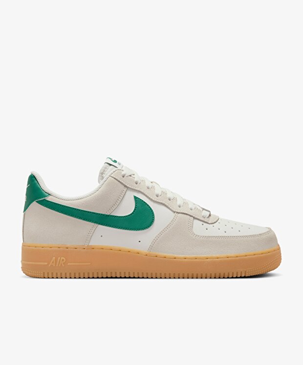 Nike Air Force 1 ’07 LV8