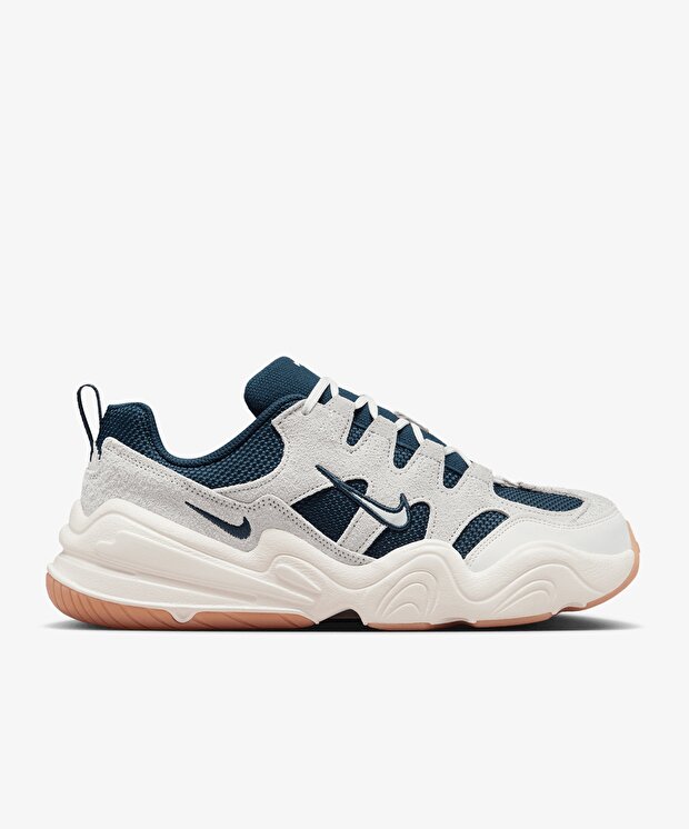 Nike Tech Hera