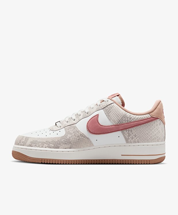 Nike Air Force 1 ’07 LV8